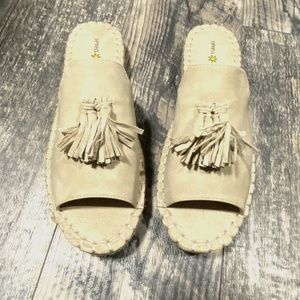 *BRAND NEW* Seven Dials Slip Ons